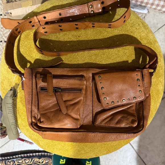 NWT Brown Leather Vilenca Bag - Picture 2 of 4